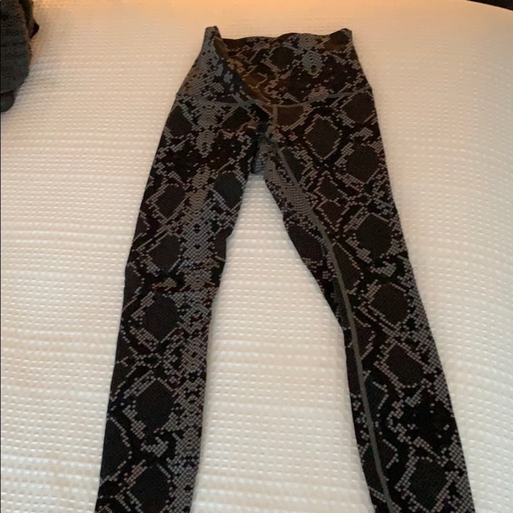 Snakeskin lulu Lemon full length pants